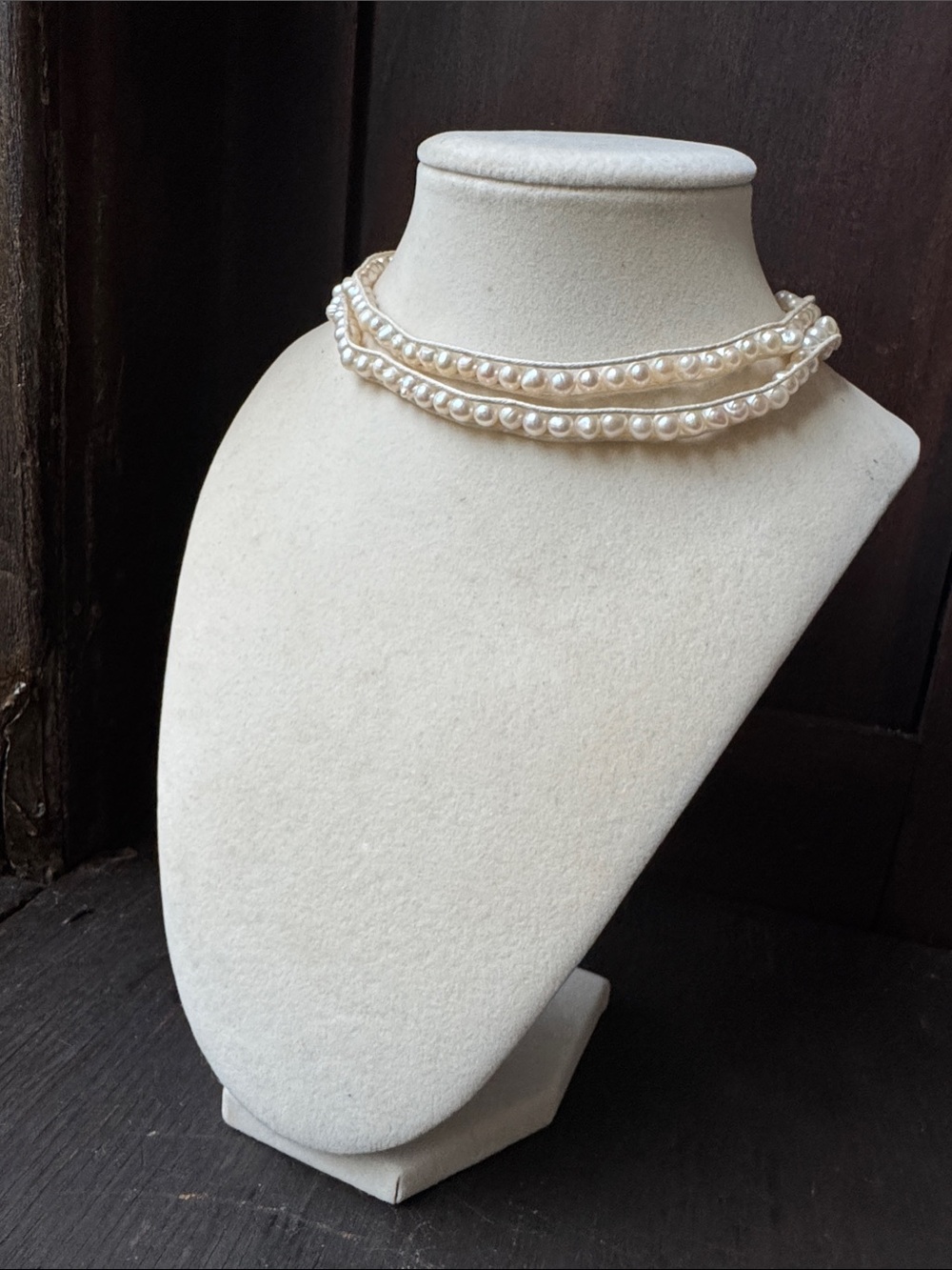 Classic Pearl Choker Necklace - Ivory 26’